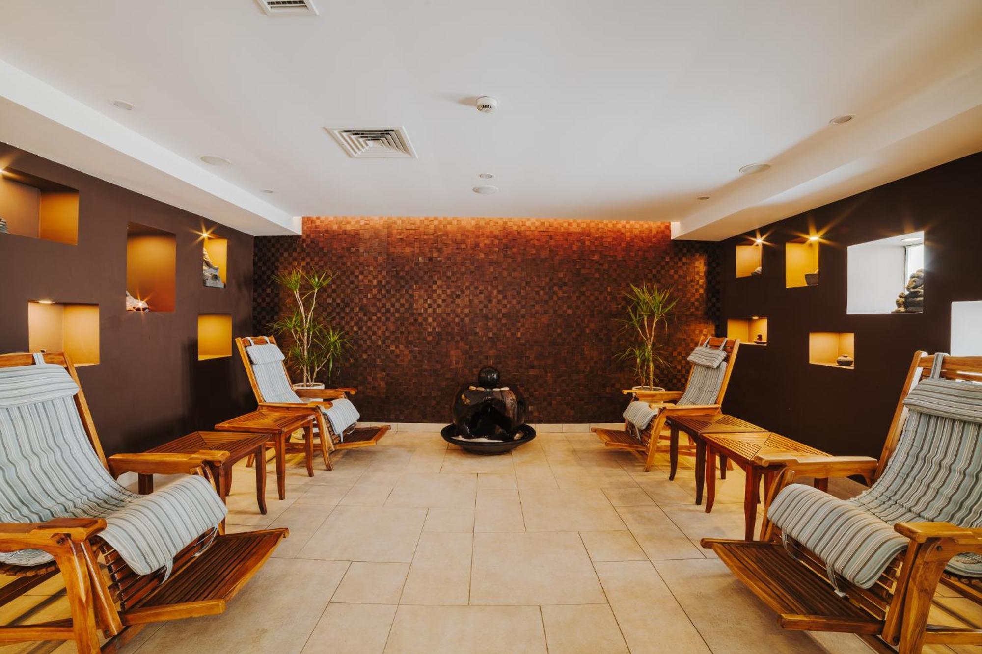 Arkin Palm Beach Hotel Фамагуста Экстерьер фото